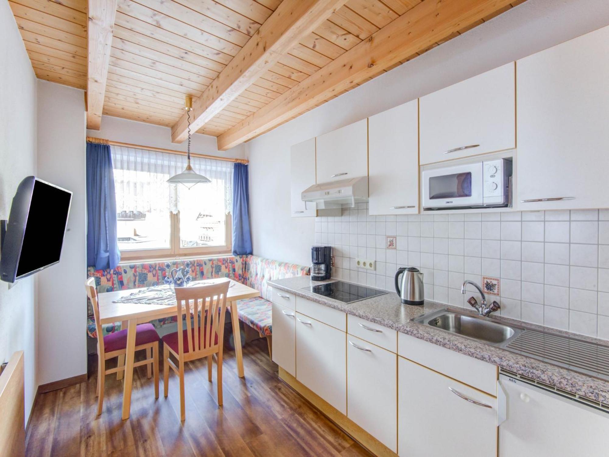 Comfortable Apartment In L Ngenfeld With Ski Storage แลงเงนเฟลด์ ภายนอก รูปภาพ