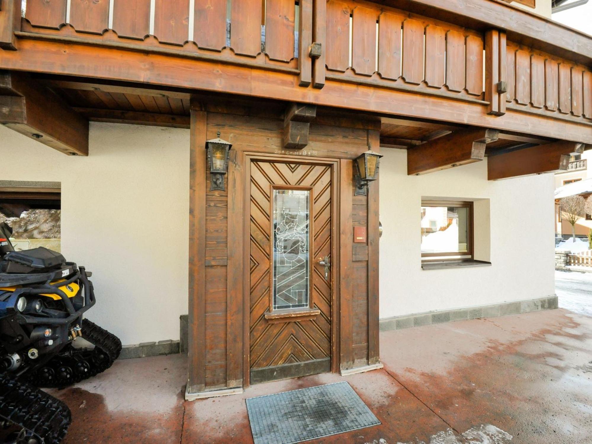 Comfortable Apartment In L Ngenfeld With Ski Storage แลงเงนเฟลด์ ภายนอก รูปภาพ