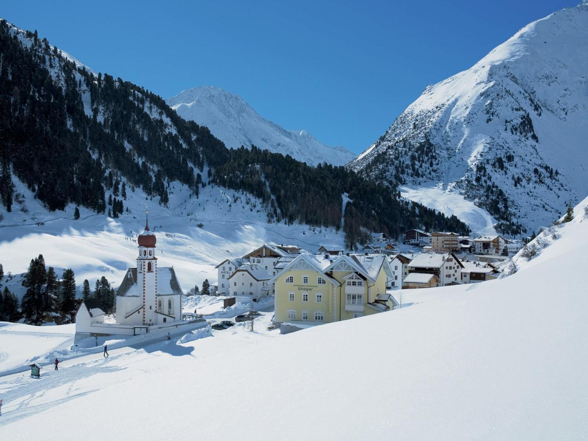 Comfortable Apartment In L Ngenfeld With Ski Storage แลงเงนเฟลด์ ภายนอก รูปภาพ