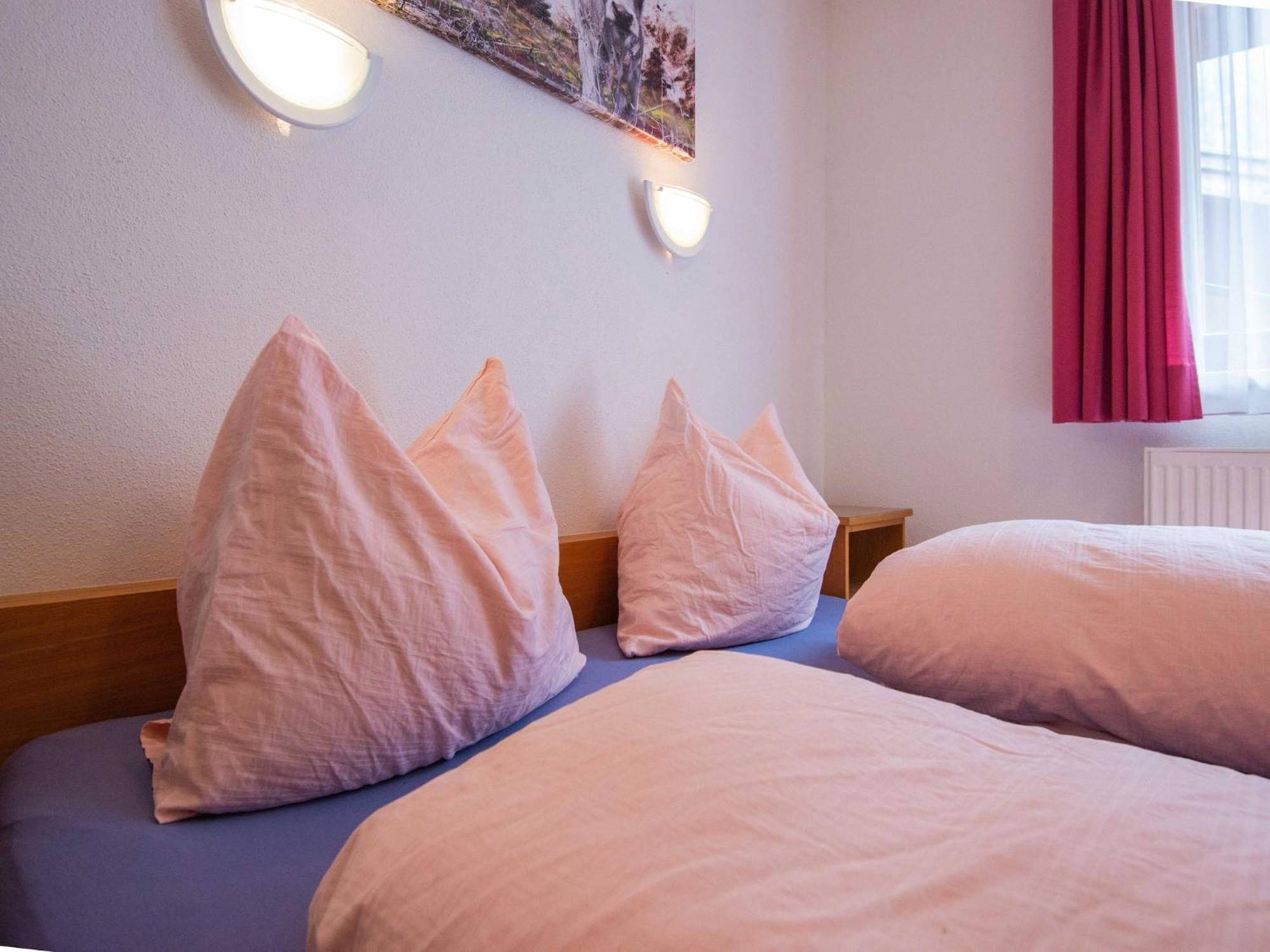Comfortable Apartment In L Ngenfeld With Ski Storage แลงเงนเฟลด์ ภายนอก รูปภาพ