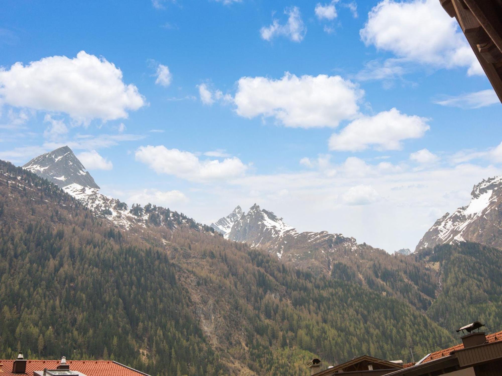 Comfortable Apartment In L Ngenfeld With Ski Storage แลงเงนเฟลด์ ภายนอก รูปภาพ