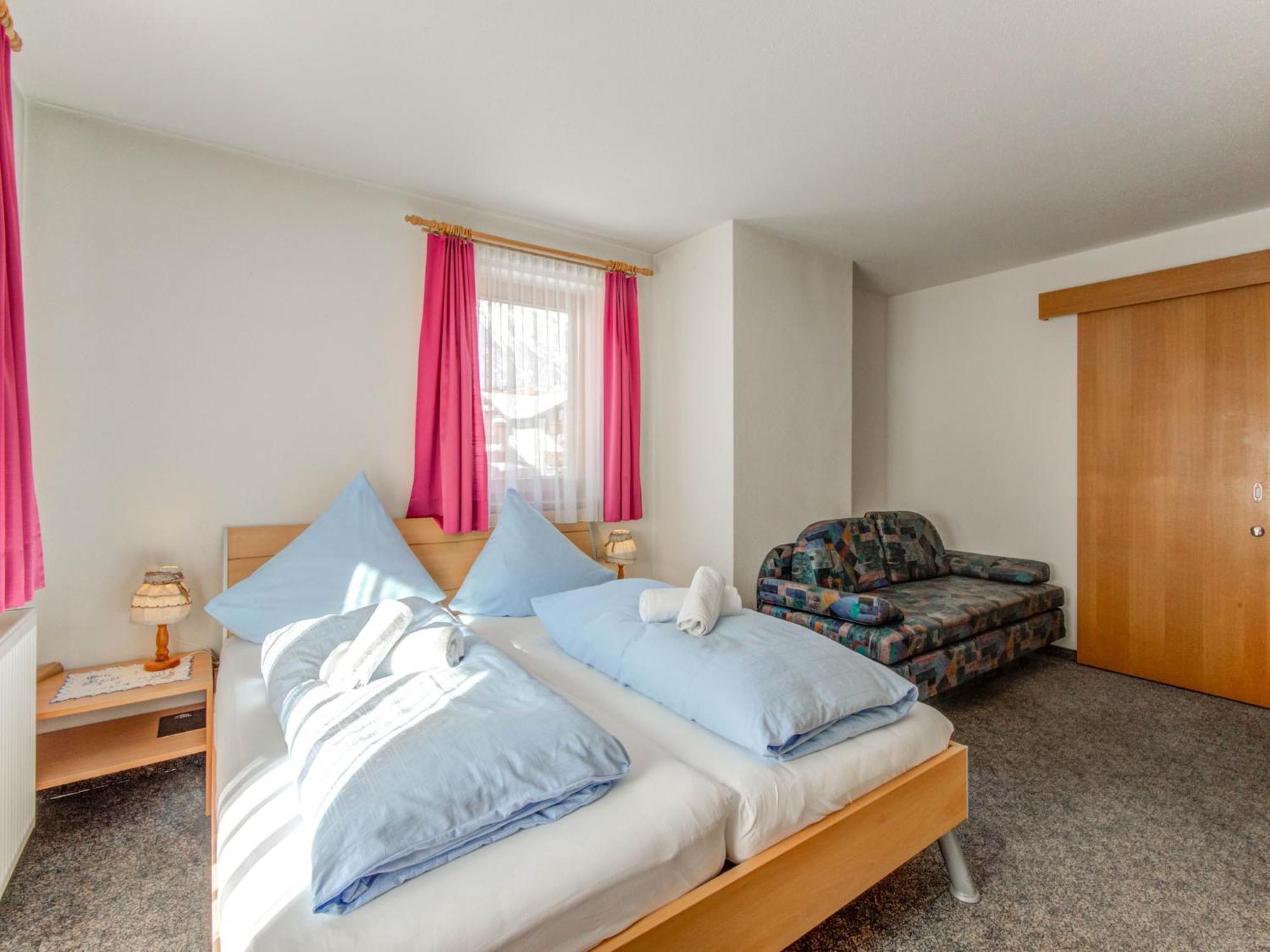 Comfortable Apartment In L Ngenfeld With Ski Storage แลงเงนเฟลด์ ภายนอก รูปภาพ