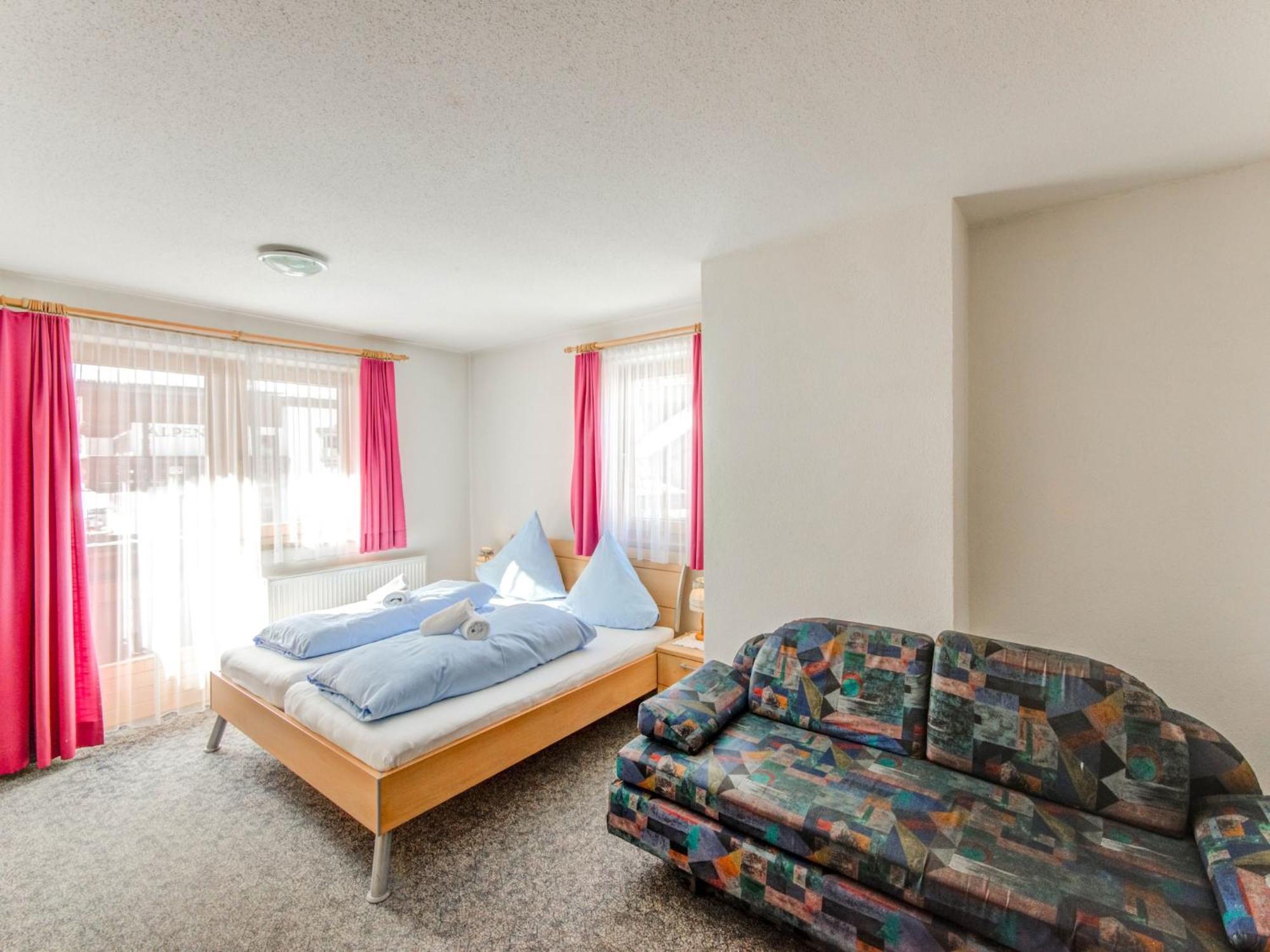 Comfortable Apartment In L Ngenfeld With Ski Storage แลงเงนเฟลด์ ภายนอก รูปภาพ