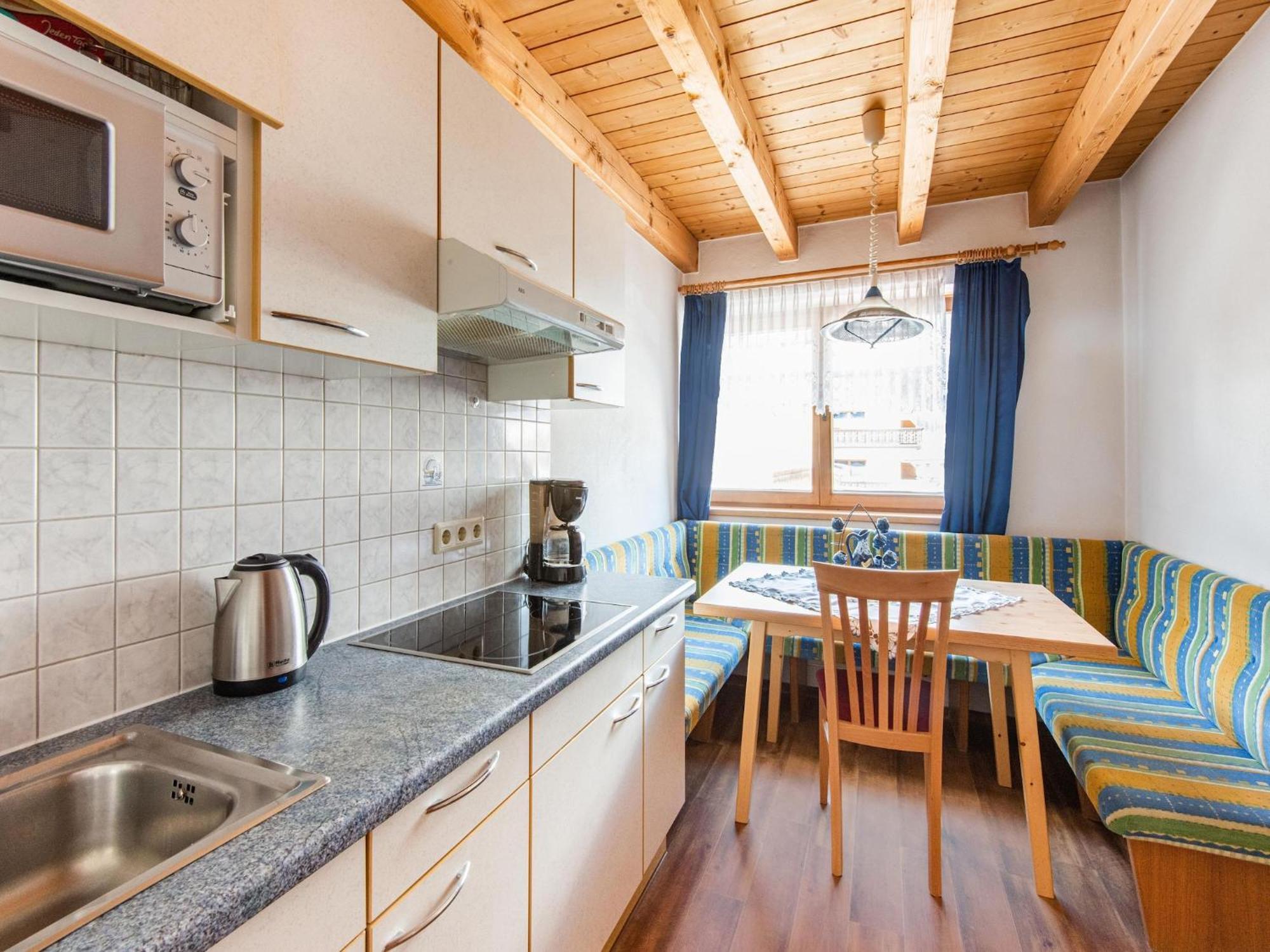 Comfortable Apartment In L Ngenfeld With Ski Storage แลงเงนเฟลด์ ภายนอก รูปภาพ